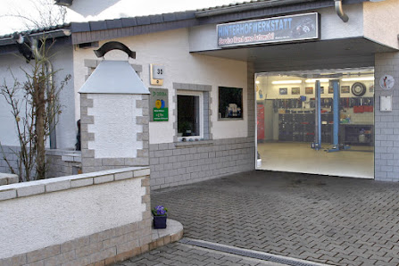 Die Hinterhofwerkstatt Markus Warth KFZ Werkstatt