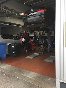 Bosch Car Service - Toyota Autohaus Bruckner & Hasler GmbH / AutoZentrum Hasler GmbH