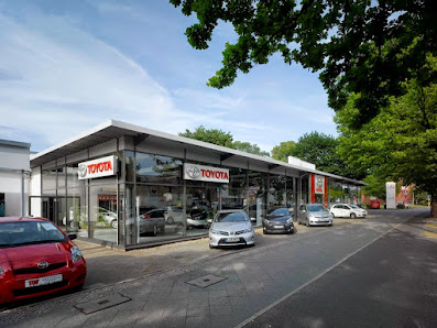 Motor Company Spandau: Toyota